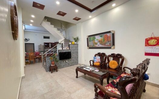 BÁN NHÀ CỰ KHỐI – LONG BIÊN -NHÀ DÂN XÂY CỰ TỐT DT 52M- 4 TẦNG GIÁ CHỈ 7,4TỶ