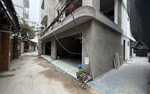 Bán nhà Thạch Bàn Cổ Linh, 50m x 6tầng Thang Máy- Ngõ Ô Tô 7c đỗ cổng.