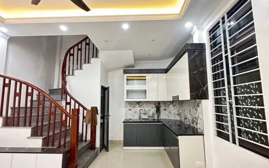 BÁN NHÀ BÁT KHỐI 30M 5 TẦNG CỰC ĐẸP Ở NGAY GIÁ CỰC HIẾM