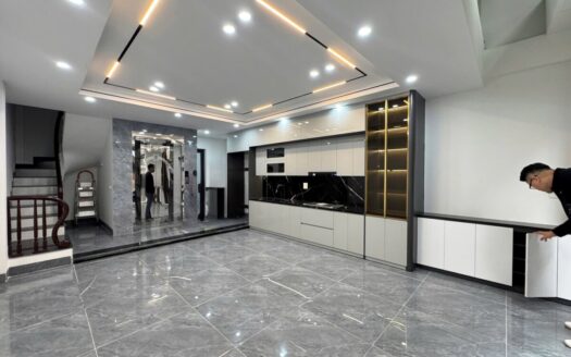 BÁN NHÀ CỔ LINH ĐÔI DIỆN AEON 53M 6 TẦNG THANG MÁY GARA Ô TÔ