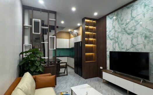 Nhà Thạch Bàn,,5 tầng Full Nội thất Việt,chủ về ở ngay