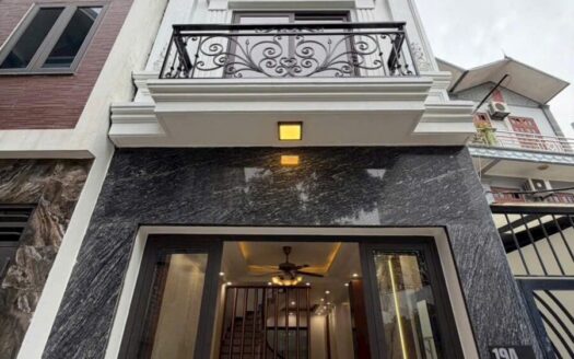 BÁN NHÀ TRUNG TÂM PHỐ ẨM THỰC SÀI ĐỒNG LONG BIÊN*DT 51*GIÁ NHỈNH 8TỶ