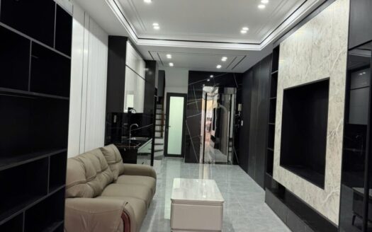 BÁN NHÀ PHÚC ĐỒNG LONG BIÊN MỚI FULL NỘI THẤT -THANG MÁY-GẦN PHỐ*45m*6tầng*Giá 8,9tỷ.