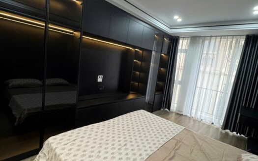 BÁN NHÀ PHÚC ĐỒNG LONG BIÊN MỚI FULL NỘI THẤT -THANG MÁY-GẦN PHỐ*45m*6tầng*Giá 8,9tỷ.