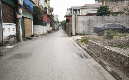 BÁN ĐẤT CỰ KHỐI LONG BIÊN,ĐƯỜNG Ô TÔ TRÁNH,KINH DOANH,Ô TÔ NGỦ TRONG ĐẤT DT 64M*GIÁ 10,6TỶ