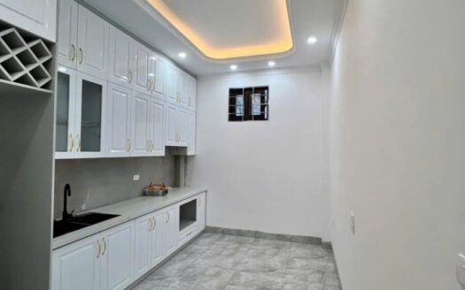 -CHỦ GIẢM CHÀO 300 TRIỆU  BÁN NHÀ ĐẸP NGÕ 68 NGUYỄN VĂN LINH – LONG BIÊN