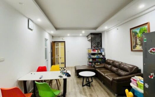 -Cần bán căn hộ 70m²