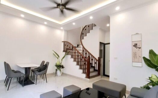 -Nhỉnh 8tỷ có ngay – Nhà đẹp Nguyễn văn linh-long Biên