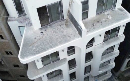 NHÀ ĐẸP-THẠCH BÀN -LONG BIÊN-NGÕ THÔNG -Ô Tô VÒ NHÀ