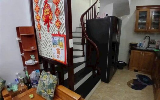 -CÒN 1 CĂN DUY NHẤT GIÁ 5,55TỶ TẠI PHỐ BÁT KHỐi-lONG BIÊN!