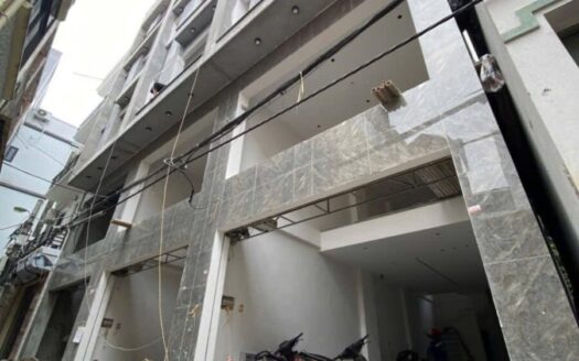 -BÁN TỔ 8 THẠCH BÀN – GẦN NGAY ĐƯỜNG CỔ LINH- HỒ 31 HA.