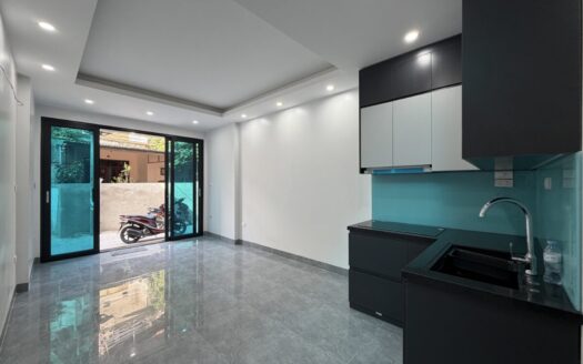 Nhà Thạch Bàn, Lô Góc, Ngõ Trước nhà hơn 3m chỉ hơn 6tỷ.