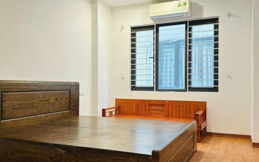 Bán nhà Ngõ 134 Thạch Bàn, ngay gần Aeon Long Biên.