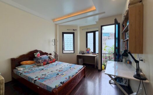 Bán nhà Cổ Linh – Thạch Bàn, ngay gần Aeon Long Biên. Vị trí hiếm, Ô Tô Dừng Đỗ trước cửa nhà chỉ 6.5 tỷ.