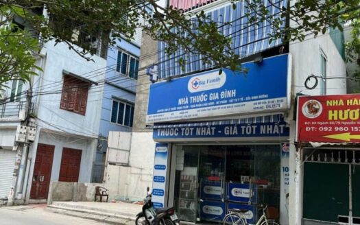 Chính chủ nhờ bán nhà 32m x 3 tầng đường thông, ô tô tránh. Kinh doanh siêu đỉnh. Giá đầu tư tại thạch bàn .