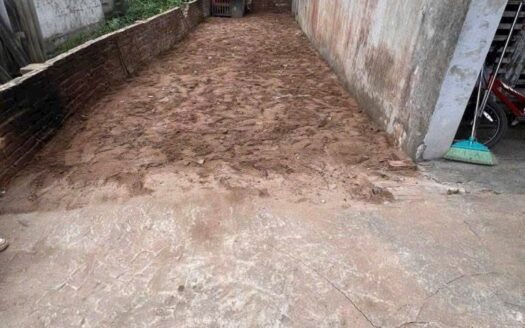 Chủ cần tiền mua nhà to nên giảm chào 35m đất thạch bàn giá chỉ 5,2 tỷ có ra lộc