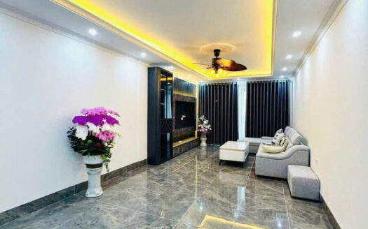 BÁN NHÀ ĐẸP THẠCH BÀN 40M2 Xây 6 tầng thang máy. Ô TÔ VÀO NHÀ – FULL NỘI THẤT Ở LUÔN