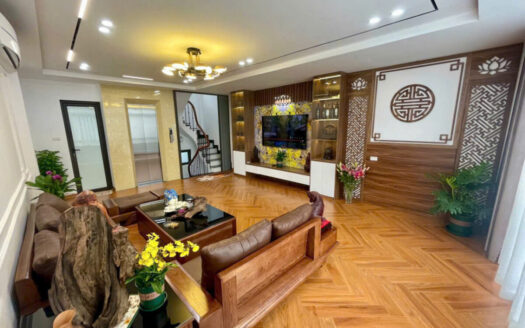 BÁN NHÀ PHỐ NGỌC LÂM – LONG BIÊN | 45M² | 7 TẦNG | THANG MÁY | Ô TÔ VÀO NHÀ | GIÁ 12,2 TỶ – VIEW CẦU CHƯƠNG DƯƠNG