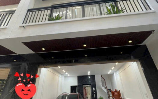 BÁN NHÀ PHỐ NGỌC LÂM – LONG BIÊN | 45M² | 7 TẦNG | THANG MÁY | Ô TÔ VÀO NHÀ | GIÁ 12,2 TỶ – VIEW CẦU CHƯƠNG DƯƠNG