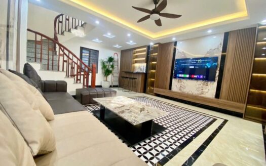 BÁN NHÀ 6 TẦNG AEON CỔ LINH – Ô TÔ TẬN CỬA – FULL NỘI THẤT SANG TRỌNG