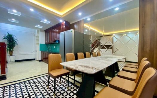 BÁN NHÀ 6 TẦNG AEON CỔ LINH – Ô TÔ TẬN CỬA – FULL NỘI THẤT SANG TRỌNG