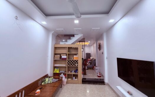 SIÊU PHẨM THẠCH BÀN  – CỔ LINH-LONG BIÊN DT35m -5 TẦNG – LÔ GÓC – NGÕ THÔNG -GẦN AEON MALL, HƠN 7 TỶ .