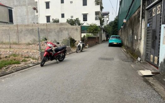 BÁN ĐẤT CỰ KHỐI LONG BIÊN,ĐƯỜNG Ô TÔ TRÁNH,Ô TÔ NGỦ TRONG ĐẤT DT 65M-GIÁ NHỈNH 10TỶ