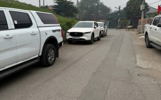 -BÁN ĐẤT BÁT KHỐI-LONG BIÊN Ô TÔ 7 CHỖ VÀO ĐẤT-CÁCH 30M RA ĐƯỜNG Ô TÔ TẢI TRÁNH