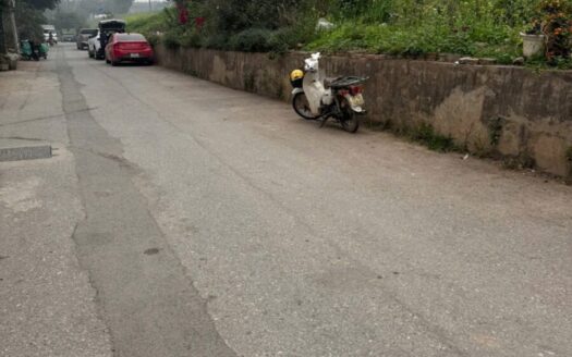 -BÁN ĐẤT BÁT KHỐI-LONG BIÊN Ô TÔ 7 CHỖ VÀO ĐẤT-CÁCH 30M RA ĐƯỜNG Ô TÔ TẢI TRÁNH