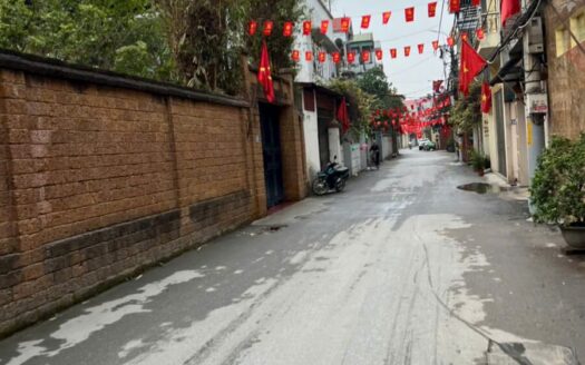 CHÍNH CHỦ GỬI BÁN NHÀ TẠI LONG BIÊN GARA Ô TÔ,6T THANG MÁY ,GARA Ô TÔ CHỈ HƠN 11TỶ