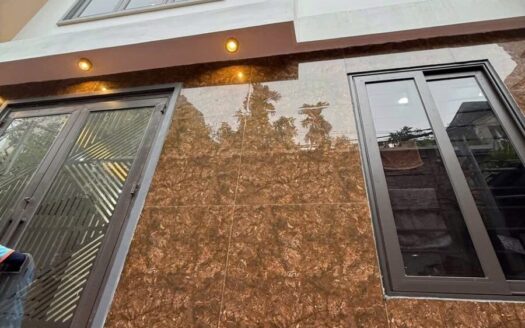 -BÁN NHÀ THẠCH BÀN 5 TẦNG DÂN XÂY MỚI